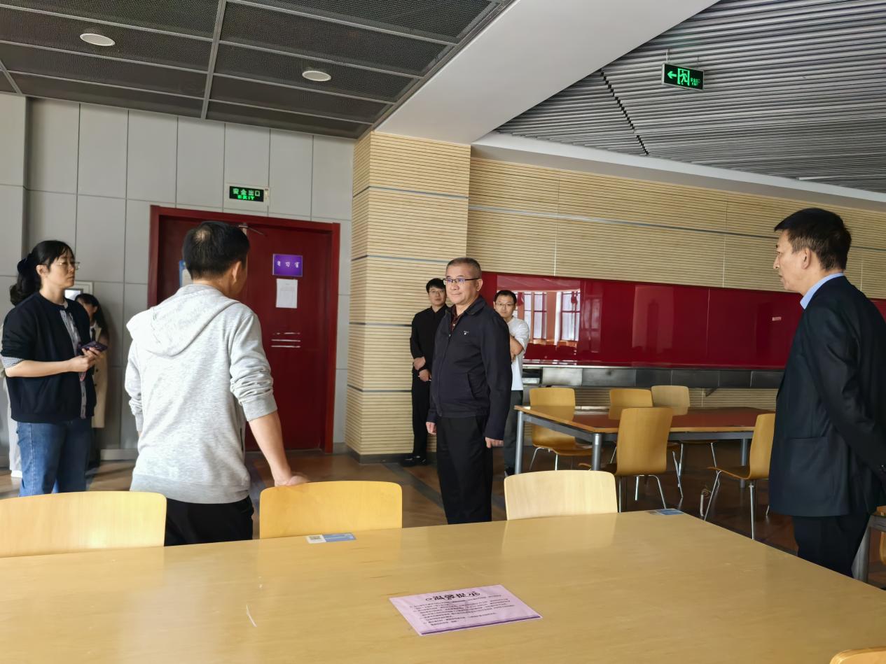 36cac3d237c3ea253bb1ed774ba295a5