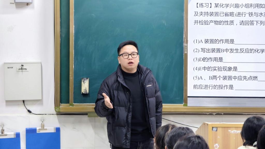 ce77777f5538bfc70dd57dd6658f5e54